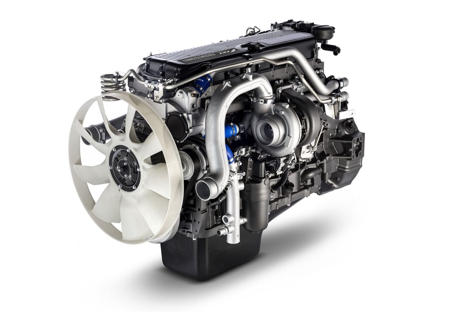 IVECO S-WAY ESTREIA COM O NOVO MOTOR FPT CURSOR 13 COMMON RAIL e-VGT, foto 2