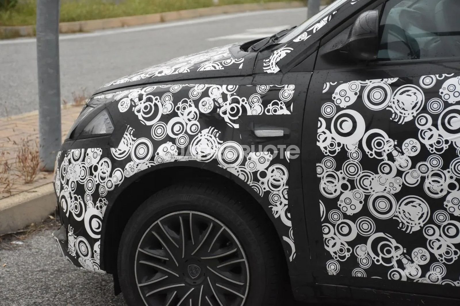 LANCIA YPSILON SERÁ ATUALIZADO MAIS UMA VEZ ANTES DE SUA RENOVAÇÃO COMPLETA EM 2024, foto 12