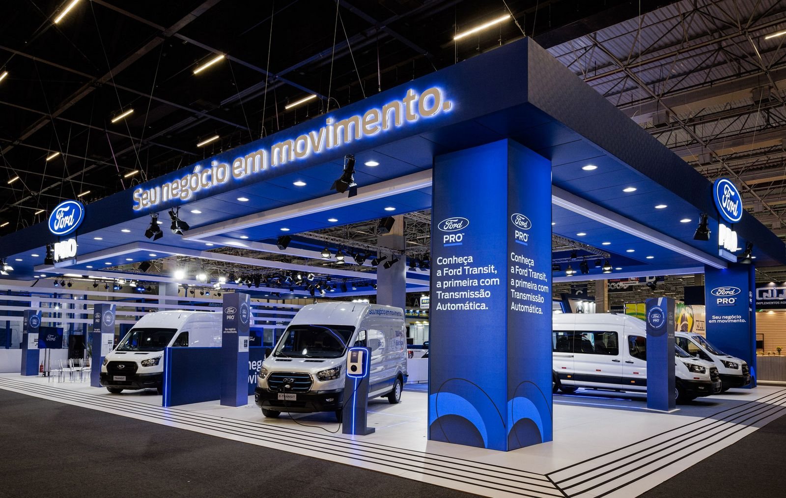 FORD APRESENTA TRÊS NOVOS MODELOS DA TRANSIT NA FENATRAN, foto 1