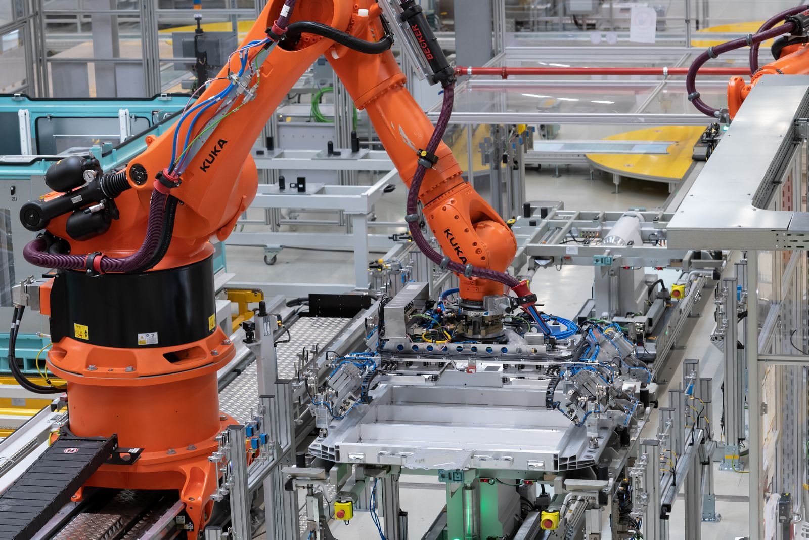 COMEÇA A PRODUÇÃO DO NOVO BMW iX1 EM REGENSBURG, foto 2