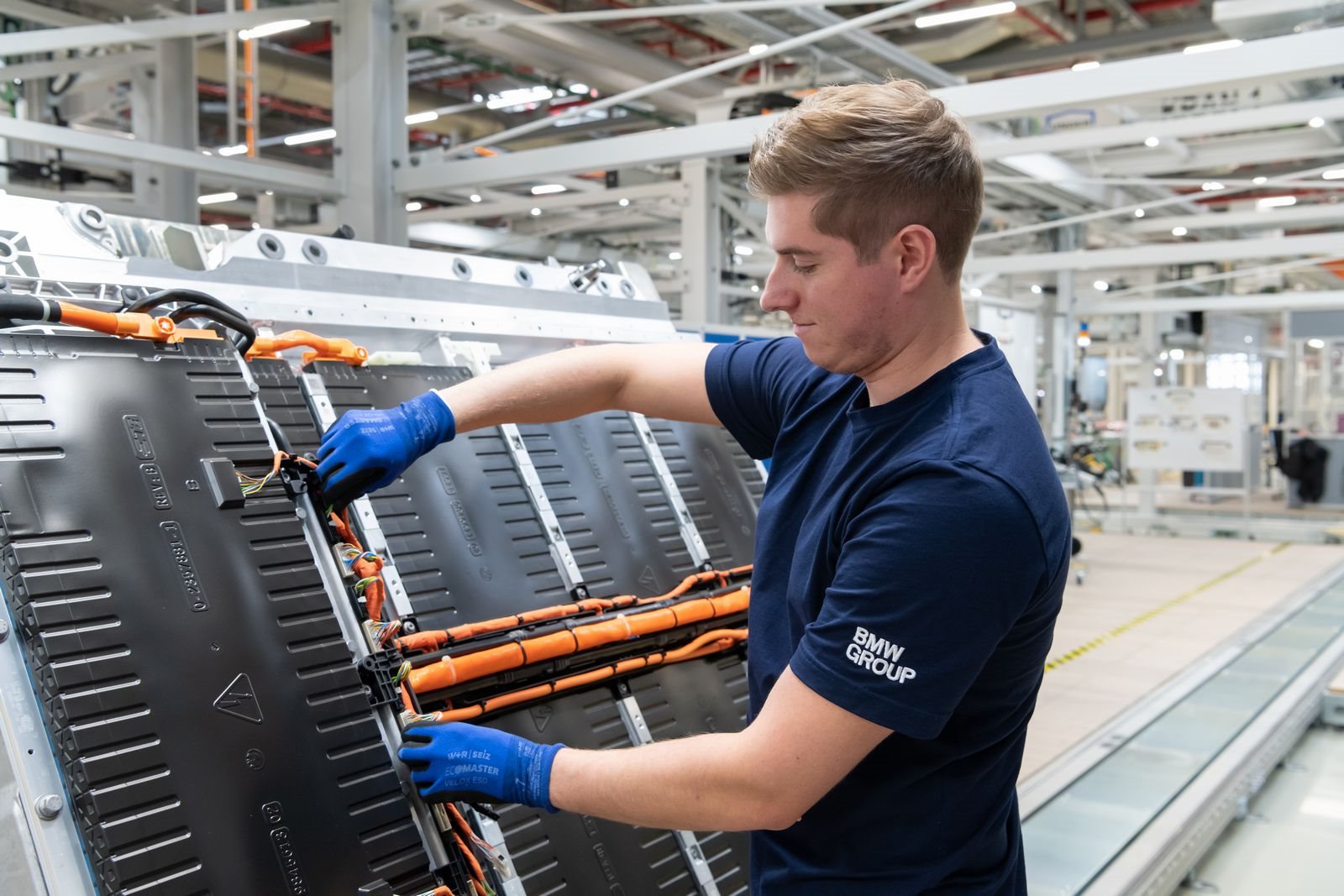 COMEÇA A PRODUÇÃO DO NOVO BMW iX1 EM REGENSBURG, foto 4