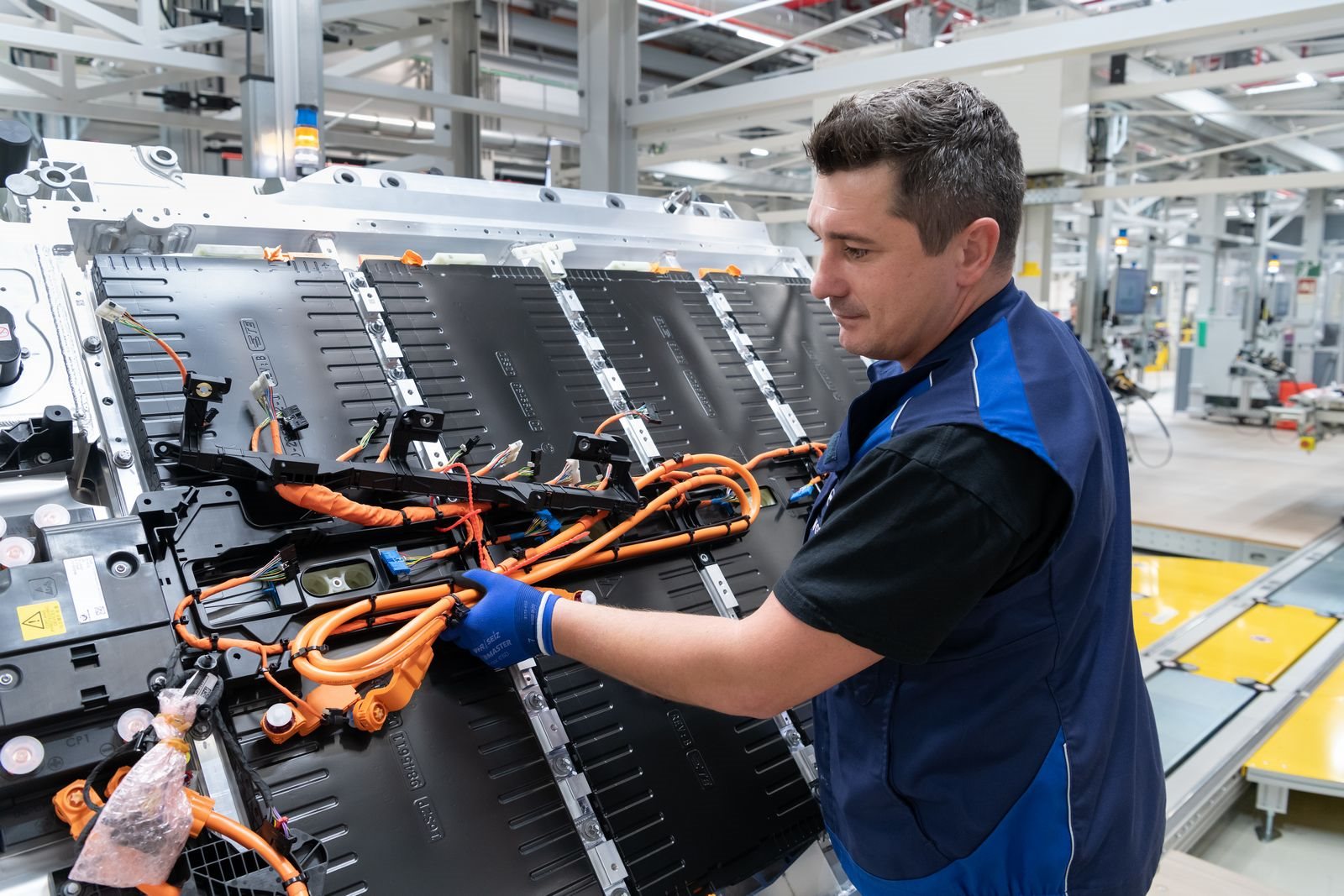 COMEÇA A PRODUÇÃO DO NOVO BMW iX1 EM REGENSBURG, foto 6