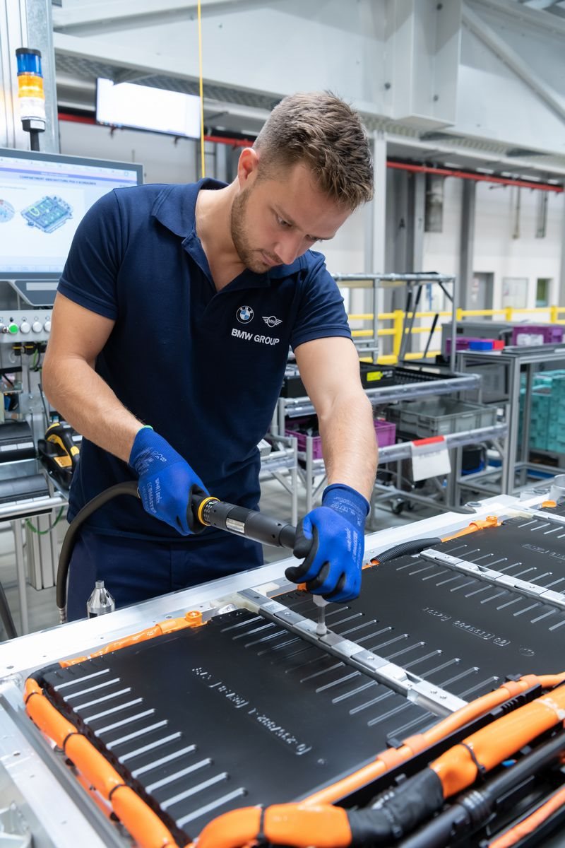 COMEÇA A PRODUÇÃO DO NOVO BMW iX1 EM REGENSBURG, foto 7