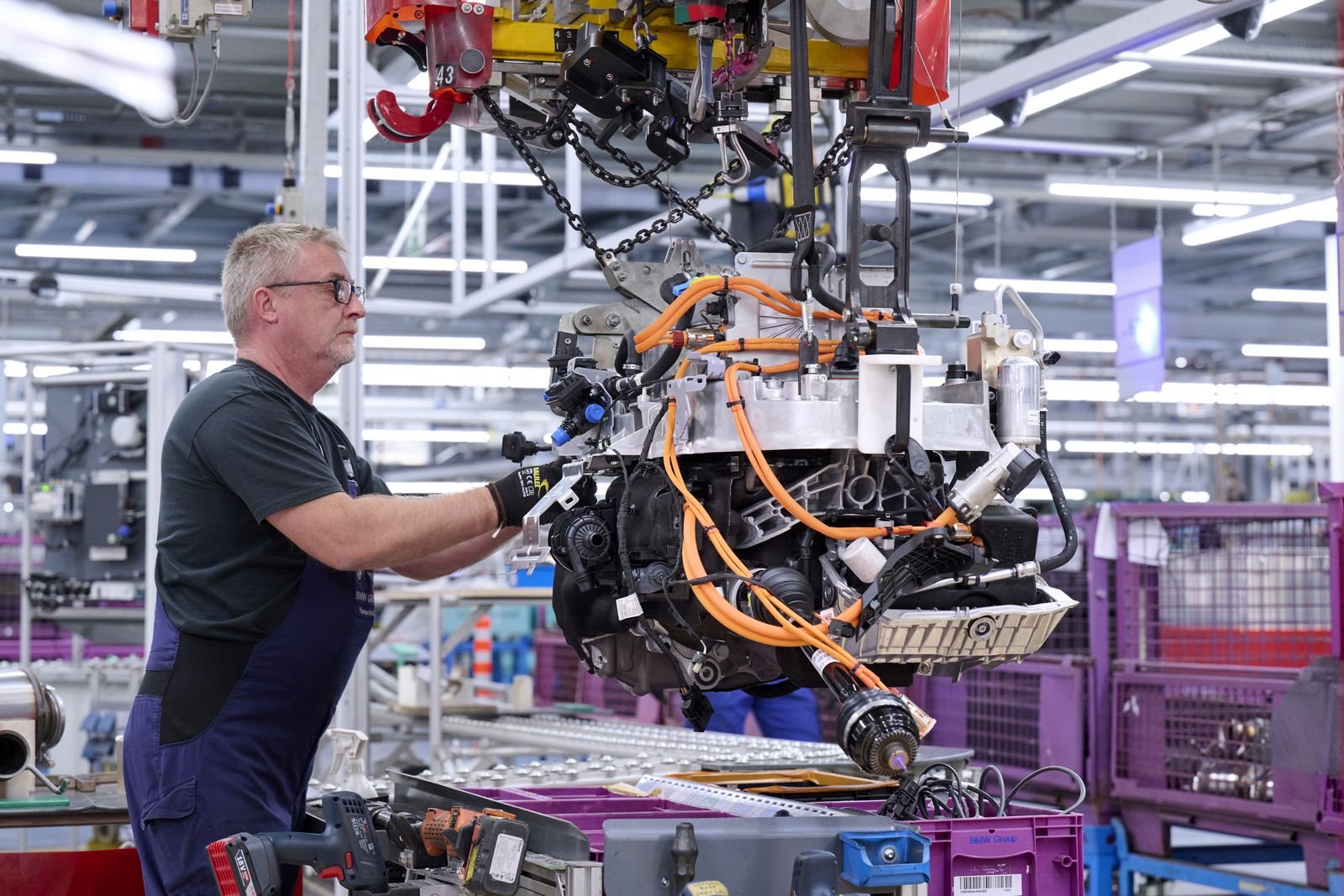 COMEÇA A PRODUÇÃO DO NOVO BMW iX1 EM REGENSBURG, foto 21