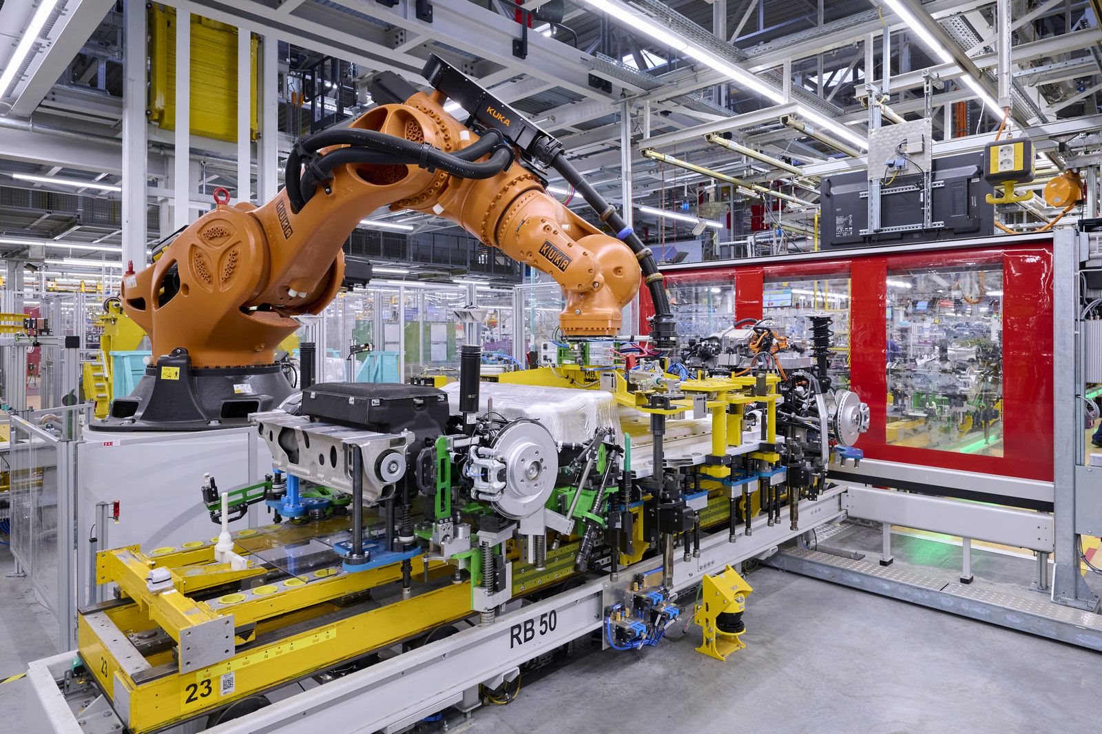 COMEÇA A PRODUÇÃO DO NOVO BMW iX1 EM REGENSBURG, foto 25