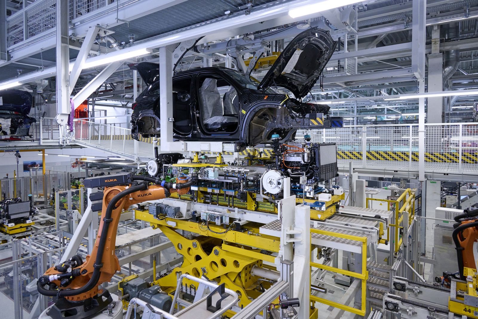 COMEÇA A PRODUÇÃO DO NOVO BMW iX1 EM REGENSBURG, foto 27