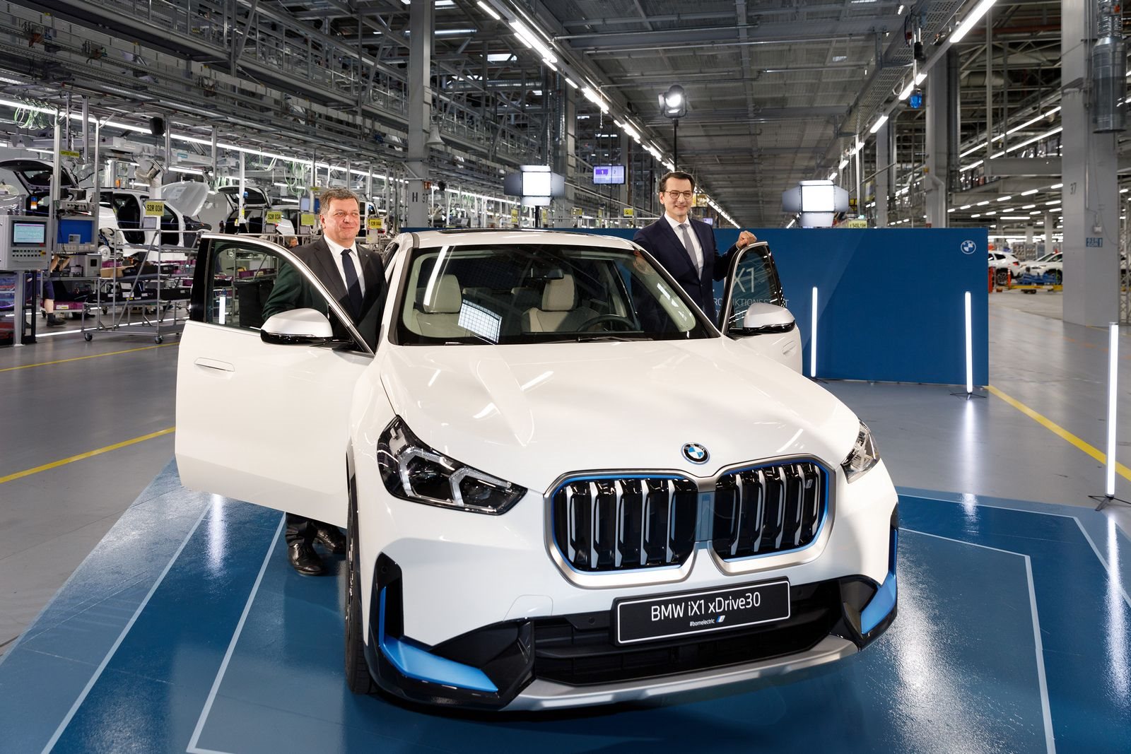 COMEÇA A PRODUÇÃO DO NOVO BMW iX1 EM REGENSBURG, foto 31