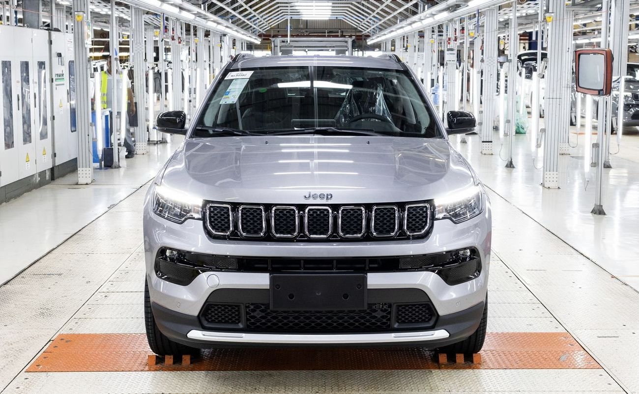 JEEP COMPASS ULTRAPASSA MARCA DE 400 MIL UNIDADES PRODUZIDAS NO BRASIL, foto 1