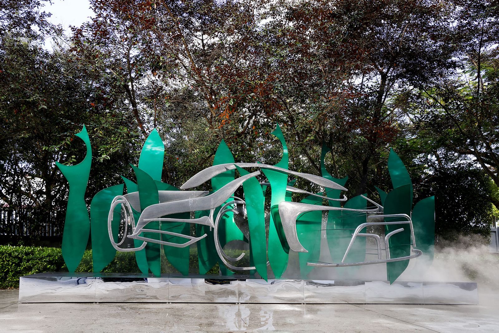 LEXUS EM MIAMI COM A OBRA DE SUCHI REDDY, ‘SHAPED BY AIR’, foto 3