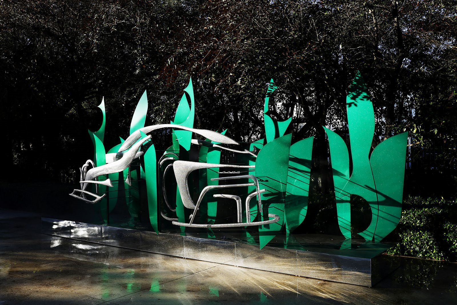 LEXUS EM MIAMI COM A OBRA DE SUCHI REDDY, ‘SHAPED BY AIR’, foto 5