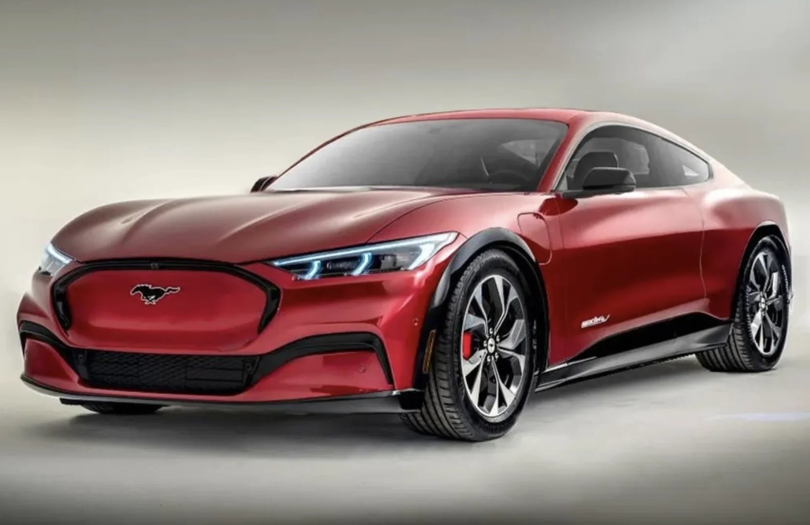 FORD MUSTANG MACH-E COUPE PODERÁ CHEGAR EM 2026, foto 1