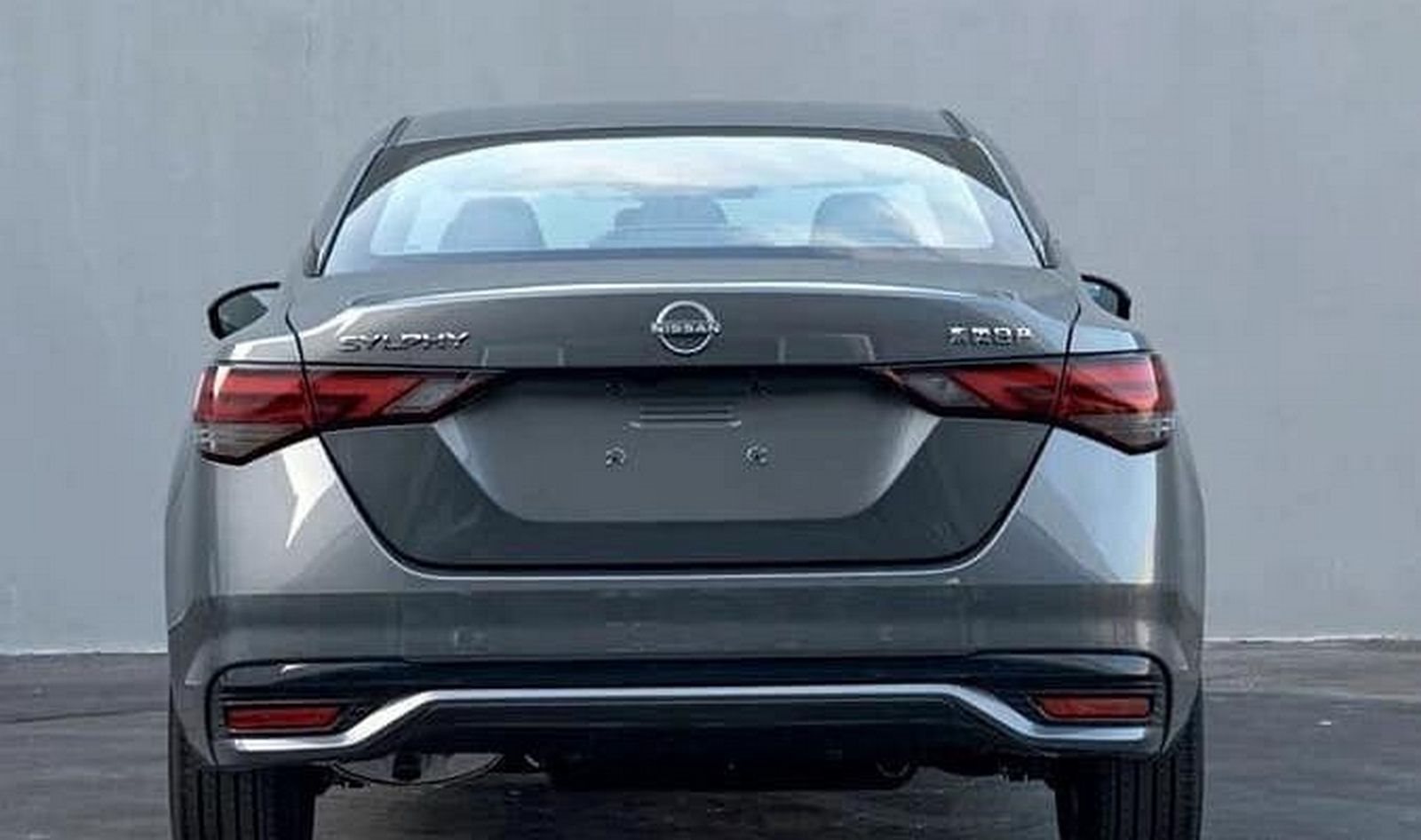 NISSAN SENTRA 2024 VAZA NA CHINA, UMA LEVE MUDANÇA DE IMAGEM SE APROXIMA, foto 2