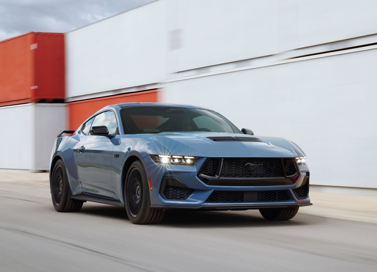 DODGE CHALLENGER SUPEROU EM VENDAS O FORD MUSTANG E O CHEVROLET CAMARO EM 2022, foto 2