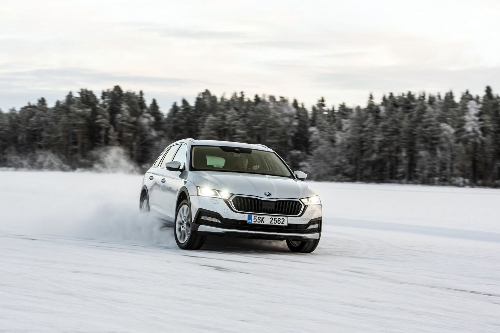 TESTE DOS MODELOS 4X4 DA SKODA SOBRE GELO E NEVE DA SUÉCIA, foto 65