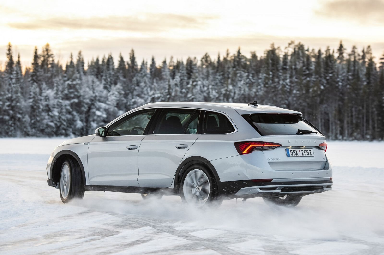 TESTE DOS MODELOS 4X4 DA SKODA SOBRE GELO E NEVE DA SUÉCIA, foto 75