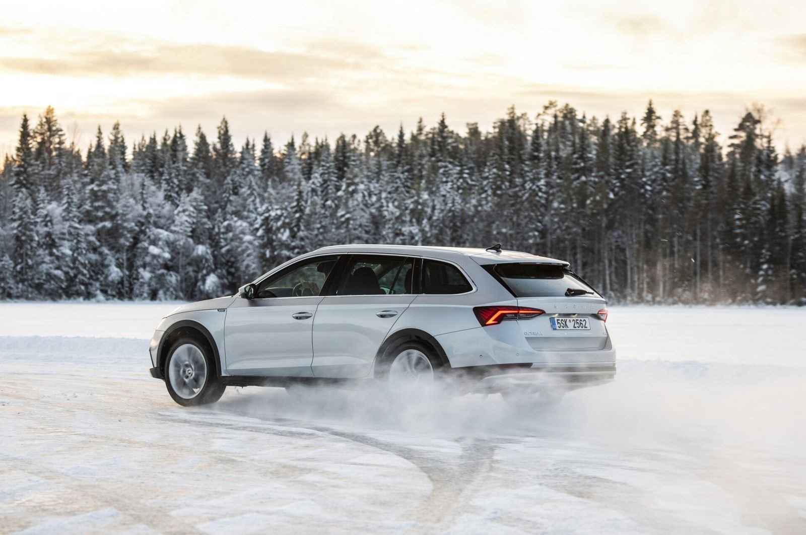 TESTE DOS MODELOS 4X4 DA SKODA SOBRE GELO E NEVE DA SUÉCIA, foto 76