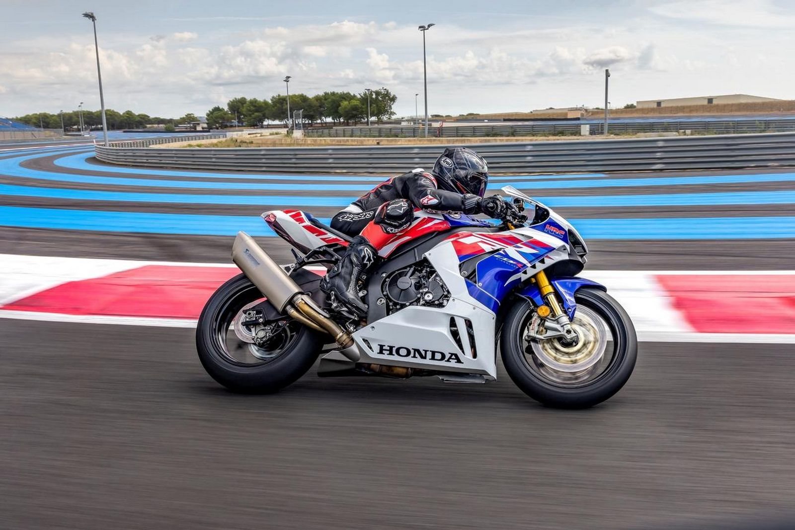 HONDA CBR 1000RR-R FIREBLADE SP 2023: APERFEIÇOAMENTOS TÉCNICOS E AINDA MAIS PERFORMANCE MARCAM O NOVO MODELO, foto 2