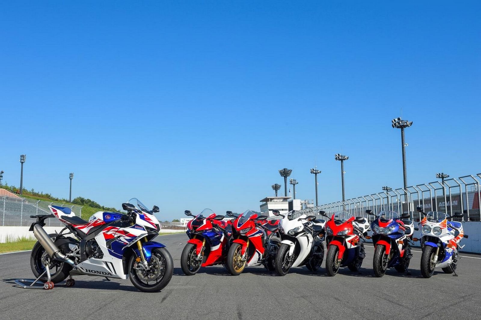 HONDA CBR 1000RR-R FIREBLADE SP 2023: APERFEIÇOAMENTOS TÉCNICOS E AINDA MAIS PERFORMANCE MARCAM O NOVO MODELO, foto 6