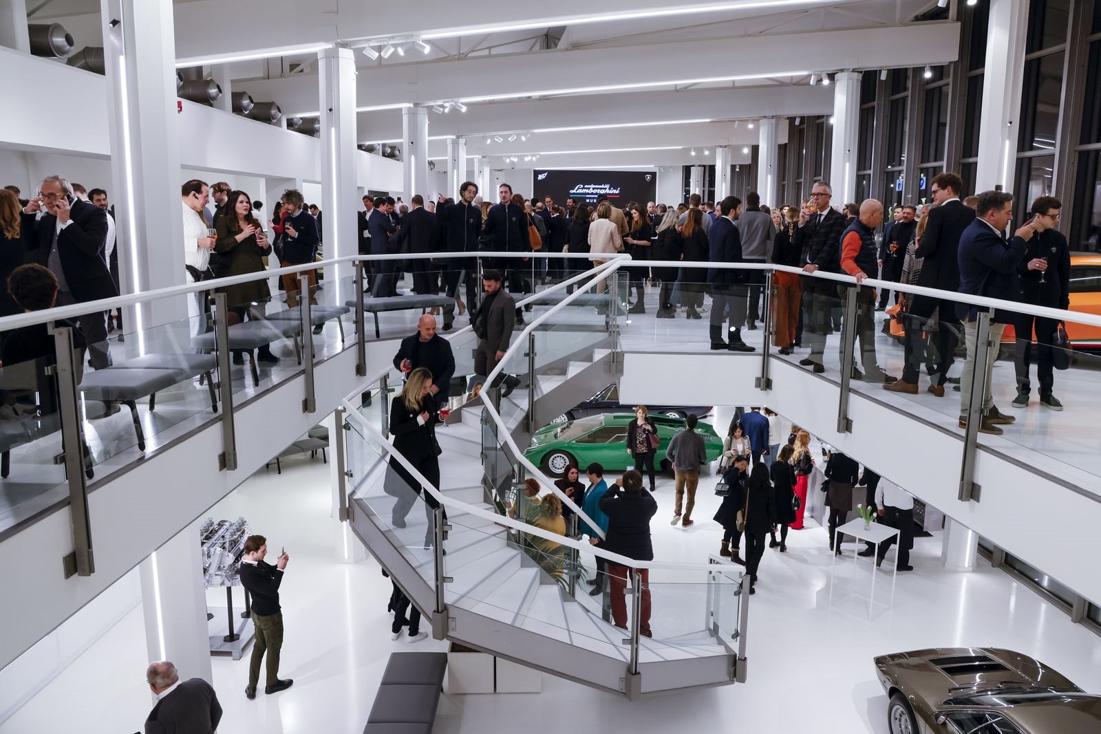 O REMODELADO MUSEU LAMBORGHINI REABRE PARA O 60º ANIVERSÁRIO, foto 16