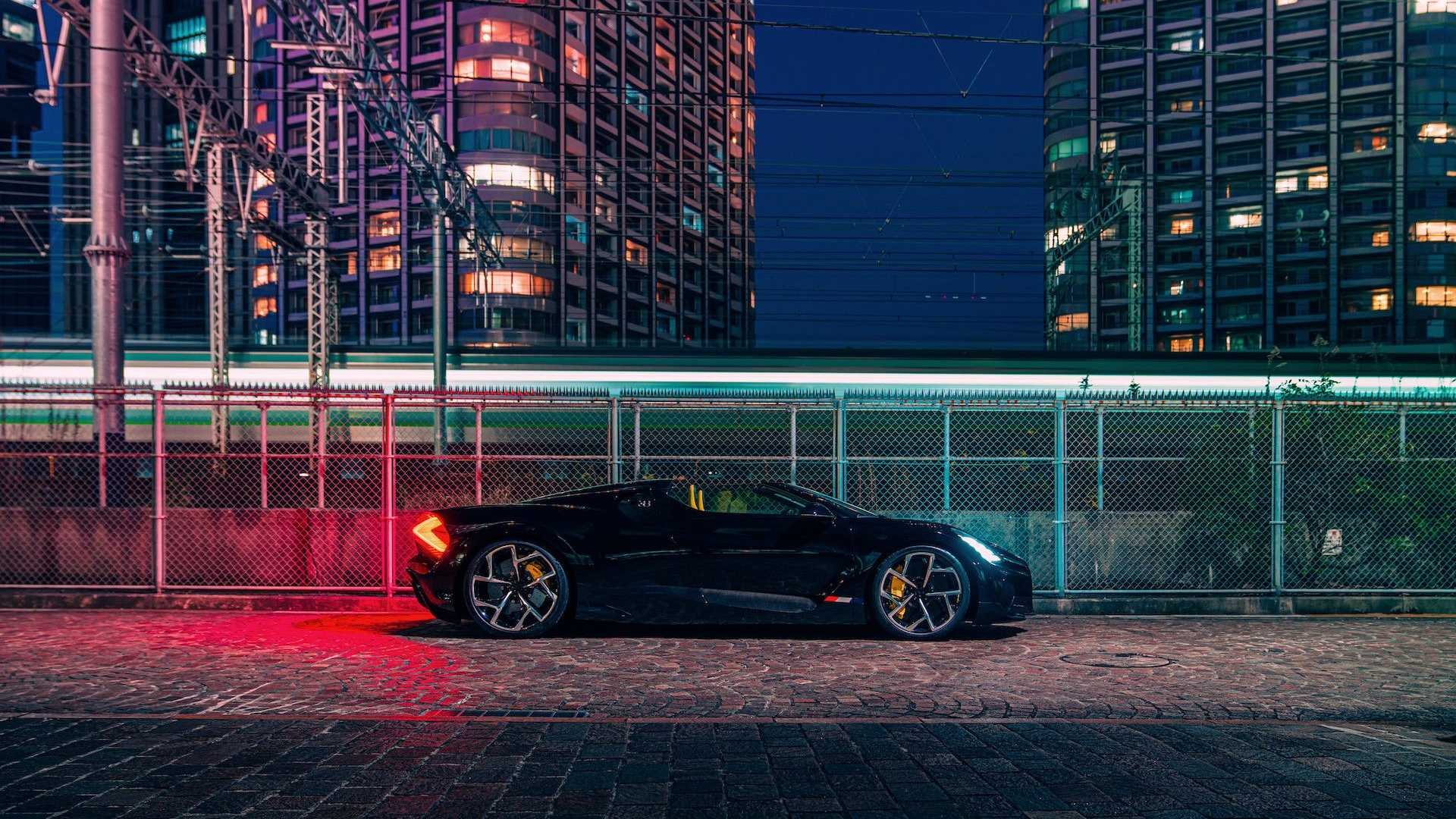VEJA A BELEZA DO BUGATTI W16 MISTRAL VISITANDO TOKYO, foto 13