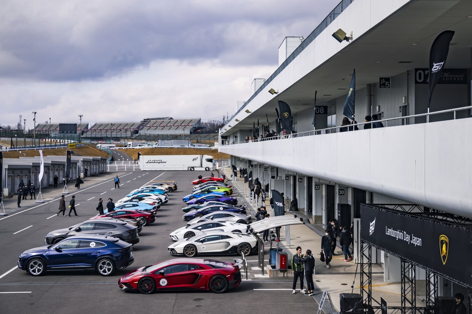 LAMBORGHINI CONSEGUE UM RECORDE MUNDIAL REUNINDO 251 CARROS EM SUZUKA, foto 7