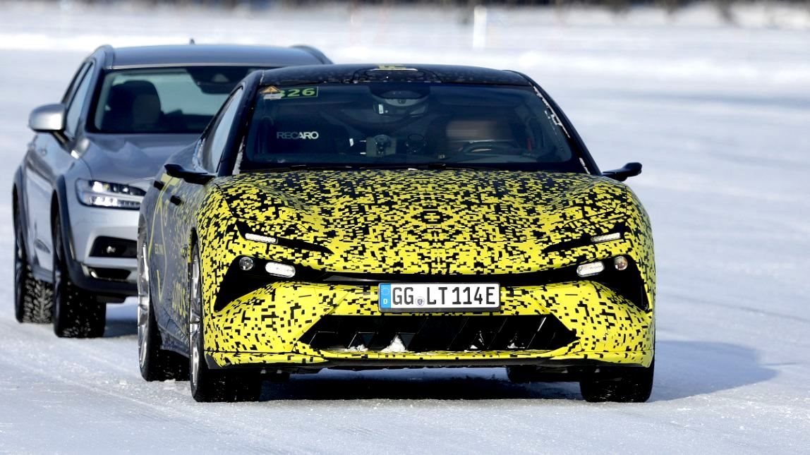 VEM AÍ O LOTUS ENVYA, PARA ENCARAR DIRETAMENTE OS PORSCHE TAYCAN E AUDI E-TRON GT, foto 3