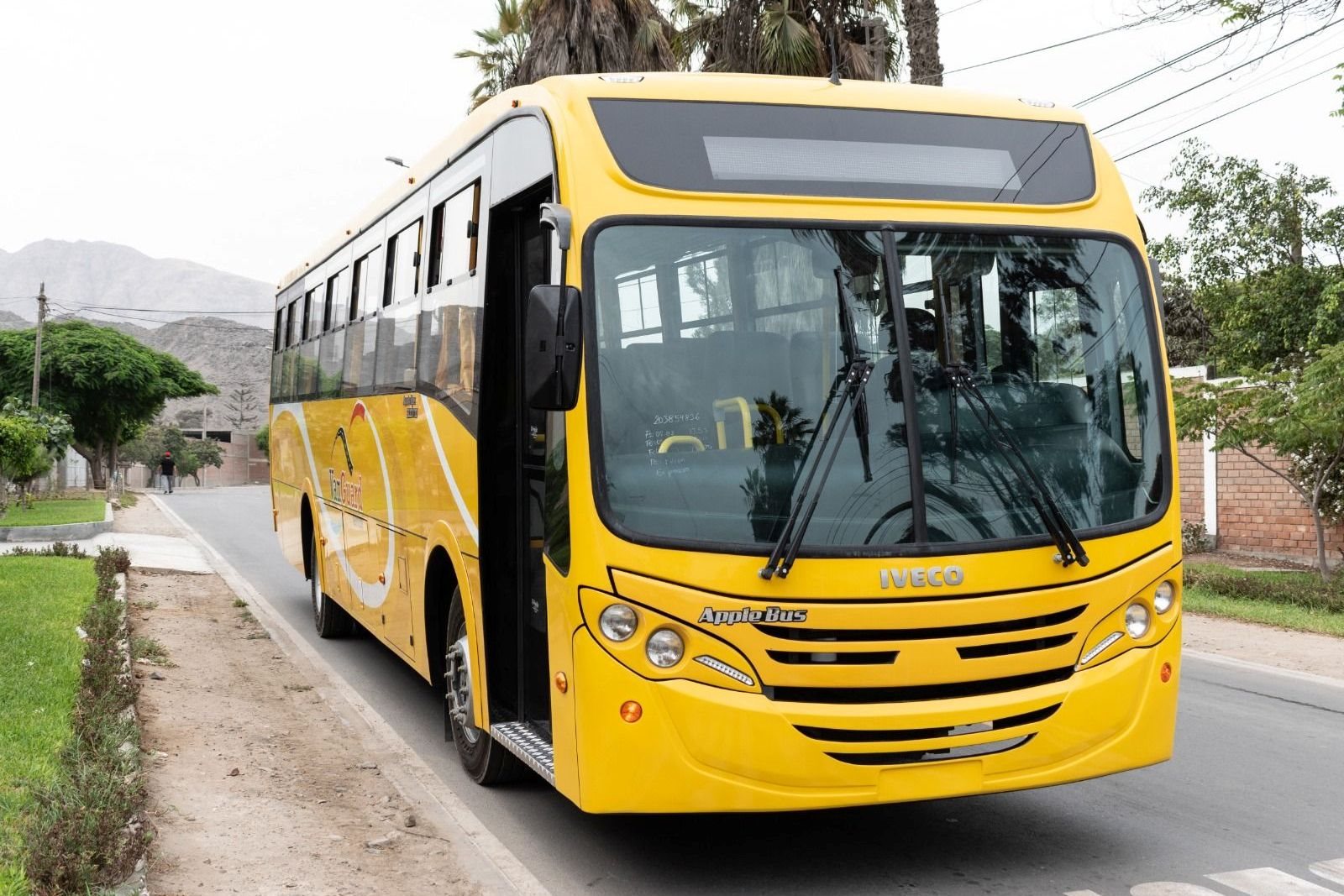IVECO BUS AMPLIA PRESENÇA NO TRANSPORTE ESCOLAR EM LIMA, NO PERU, foto 1