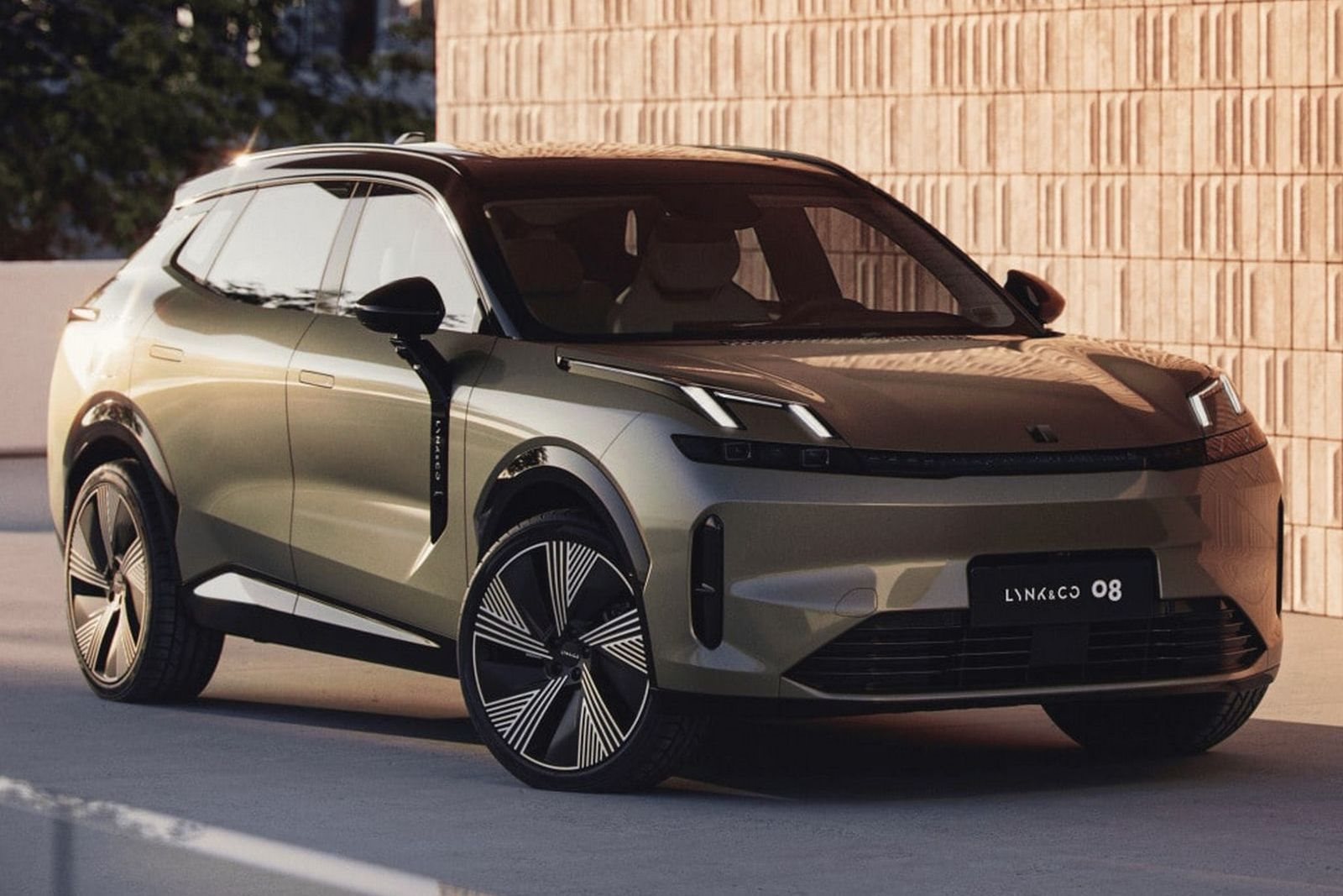 O LYNK & CO 08 JÁ É UMA REALIDADE E SURGEM AS PRIMEIRAS IMAGENS, foto 1