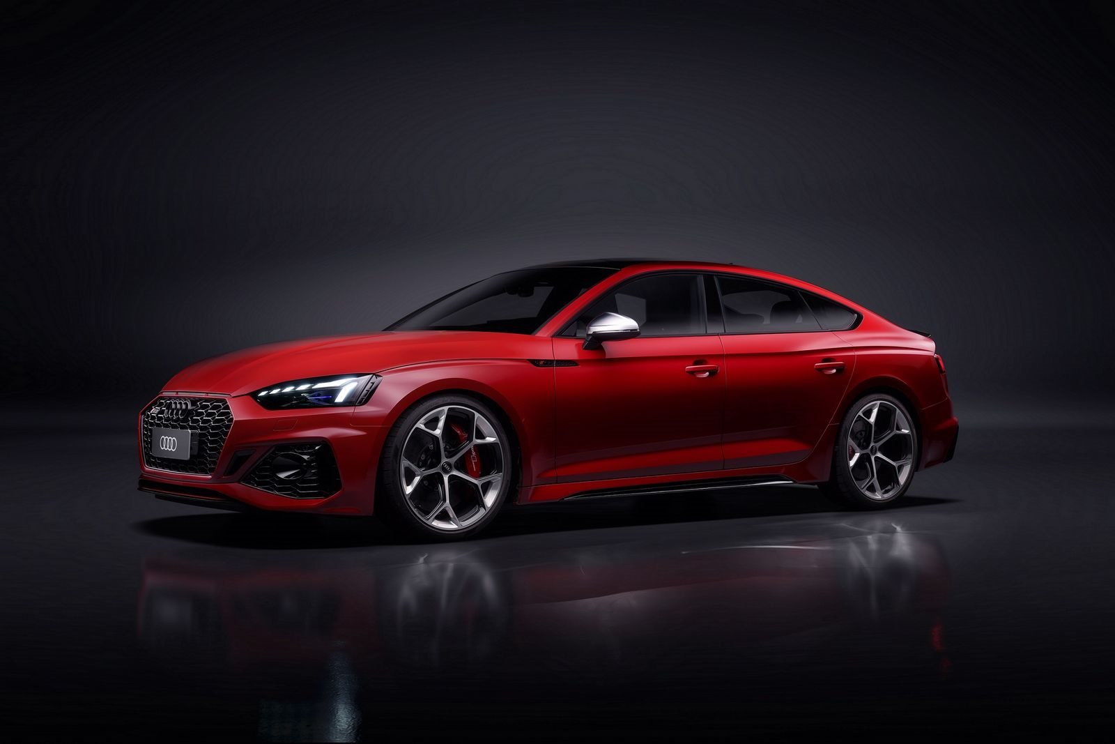 NOVOS AUDI RS 5 COMPETITION PLUS E RS 5 COMPETITION PLUS TRACK ENTRAM EM PRÉ-VENDA NO BRASIL, foto 1