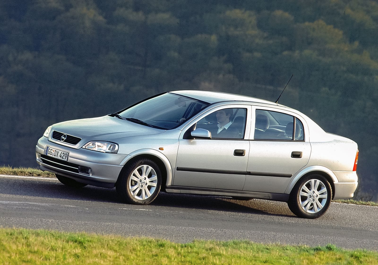 HÁ 25 ANOS ACONTECEU O LANÇAMENTO DO OPEL ASTRA G, foto 9