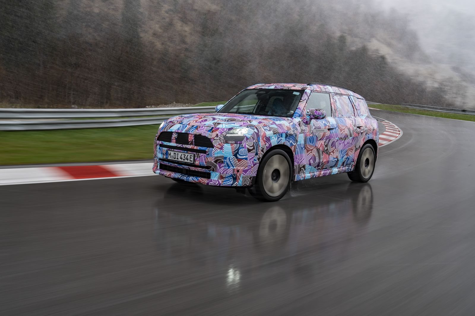MAIS DETALHES DO NOVO MINI COUNTRYMAN: DUAS VERSÕES COMPLETAMENTE ELÉTRICAS DE ATÉ 313 CV, foto 2