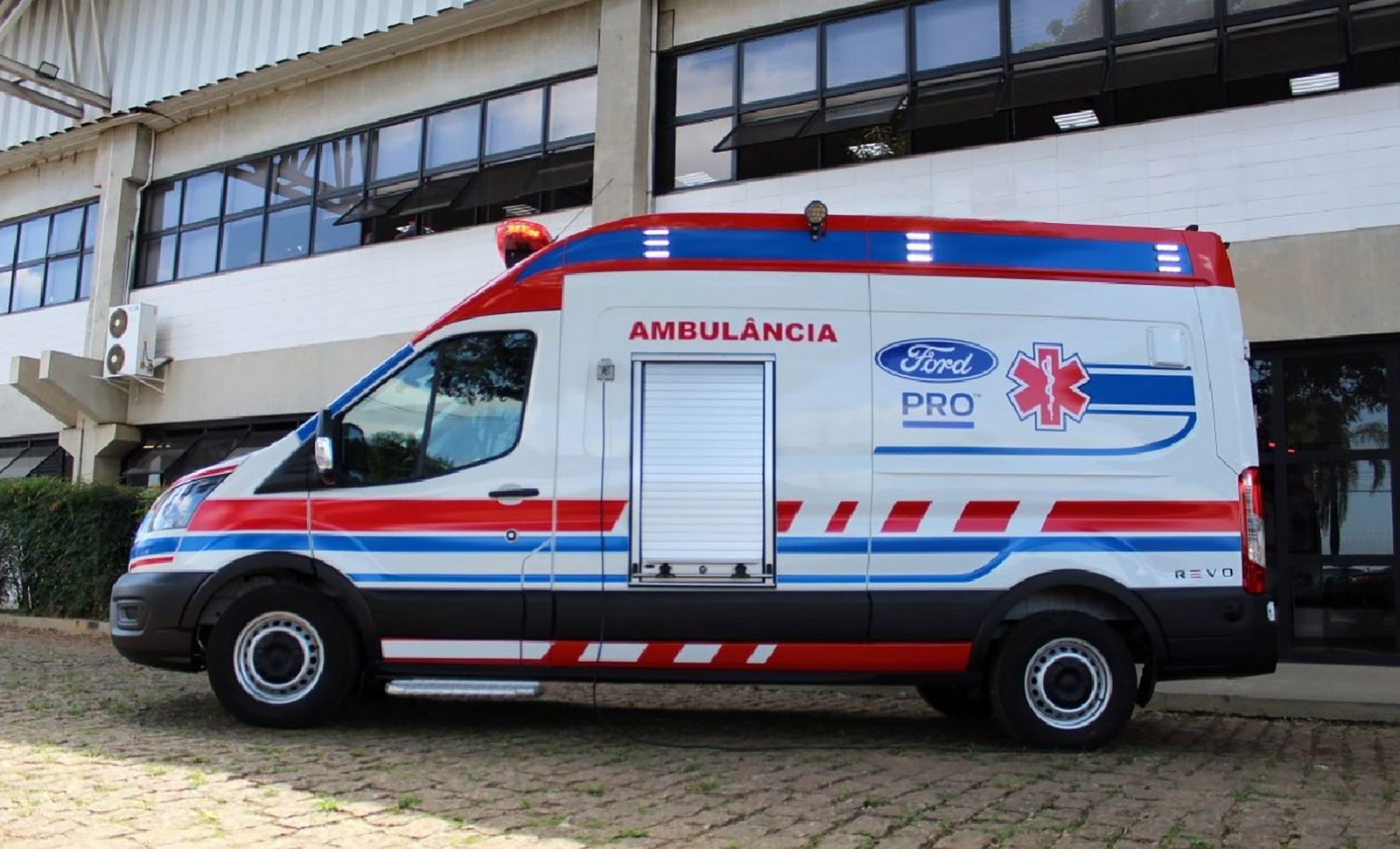 FORD PRO EXIBE VERSÕES ESPECIAIS DA TRANSIT E DA RANGER NA FEIRA LAAD 2023, foto 2
