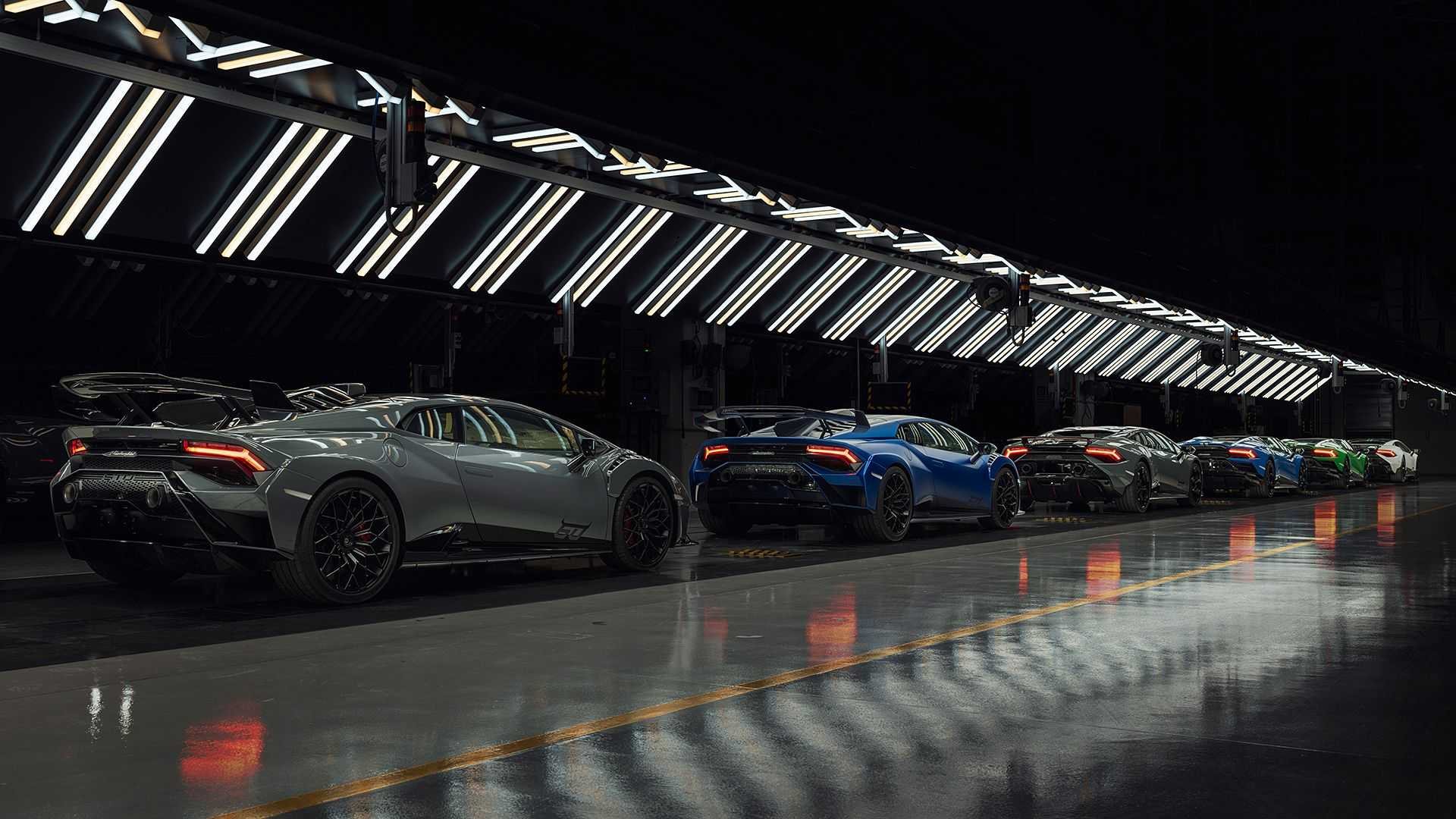 LAMBORGHINI CELEBRA SEU 60º ANIVERSÁRIO COM TRÊS HURACÁN ESPECIAIS, foto 2