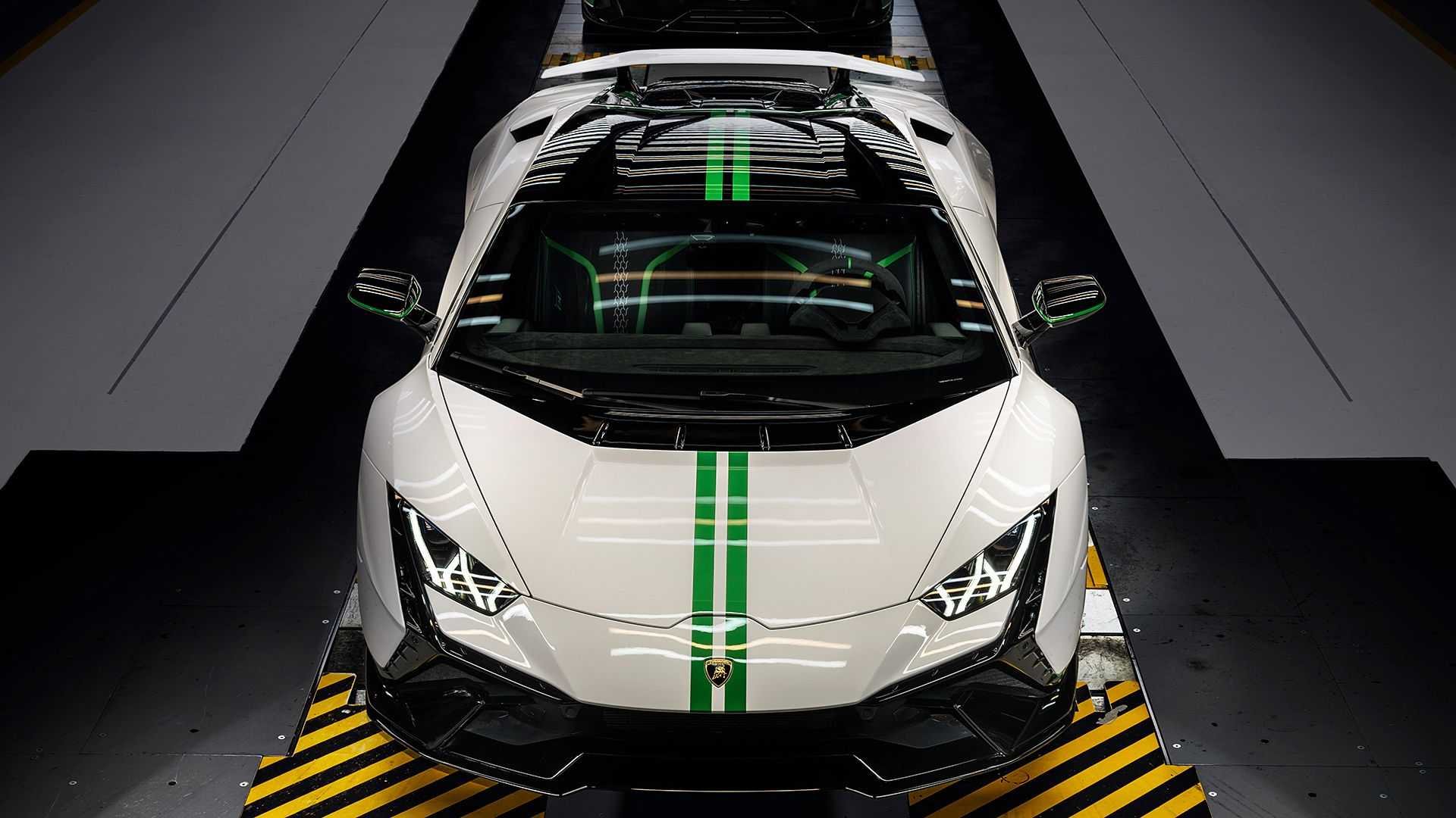 LAMBORGHINI CELEBRA SEU 60º ANIVERSÁRIO COM TRÊS HURACÁN ESPECIAIS, foto 8