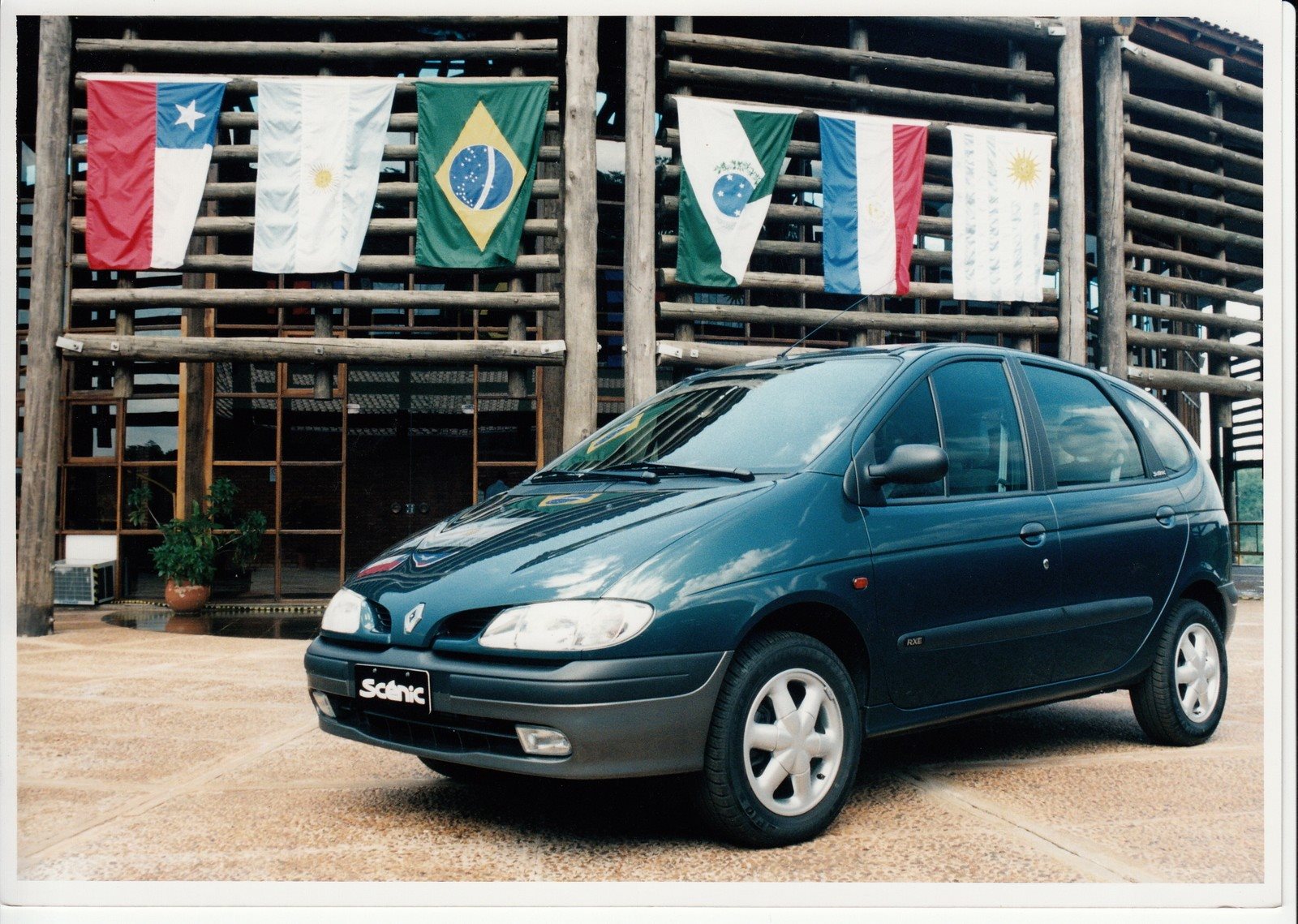 RENAULT SCENIC: 25 ANOS DO INÍCIO DA PRODUÇÃO NO BRASIL, foto 11