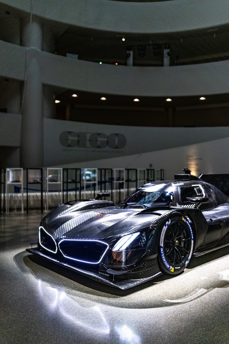 A ARTISTA JULIE MEHRETU CRIARÁ O VIGÉSIMO BMW ART CAR, foto 5
