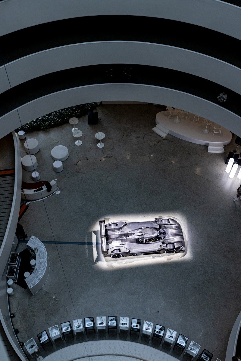 A ARTISTA JULIE MEHRETU CRIARÁ O VIGÉSIMO BMW ART CAR, foto 10
