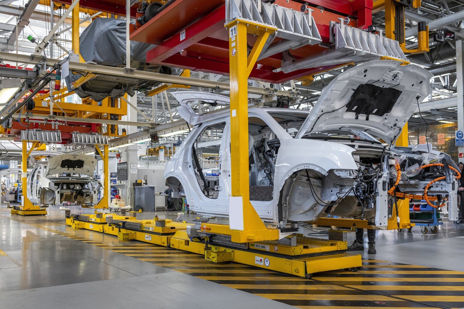 CONHEÇA OS BASTIDORES DA PRODUÇÃO DE PROTÓTIPOS DO FUTURO RENAULT 5 ELÉTRICO, foto 11