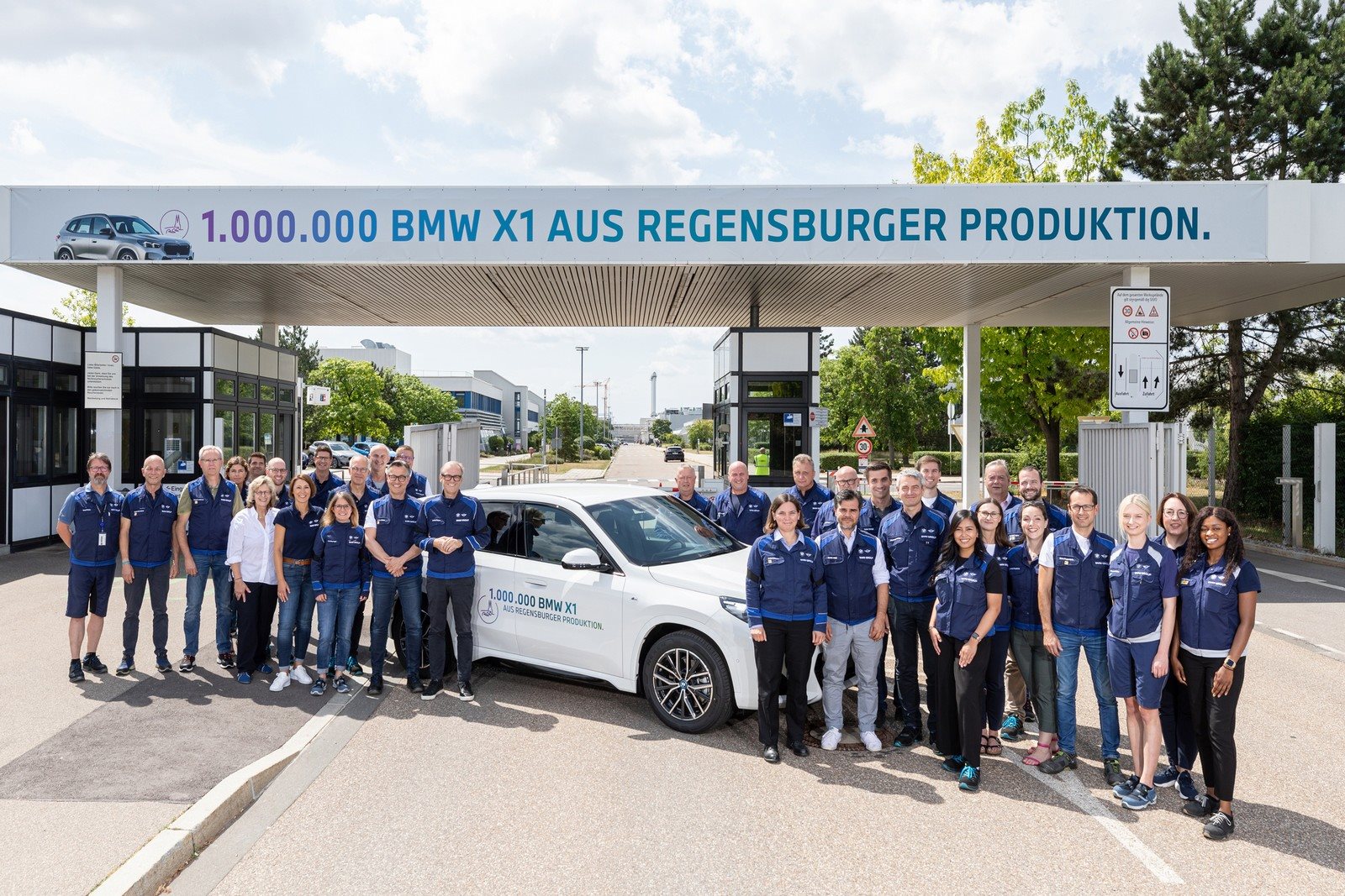 FÁBRICA DE REGENSBURG, NA ALEMANHA, ATINGE MARCO DE PRODUÇÃO: 1.000.000 DE BMW X1 PRODUZIDOS NO LOCAL, foto 1