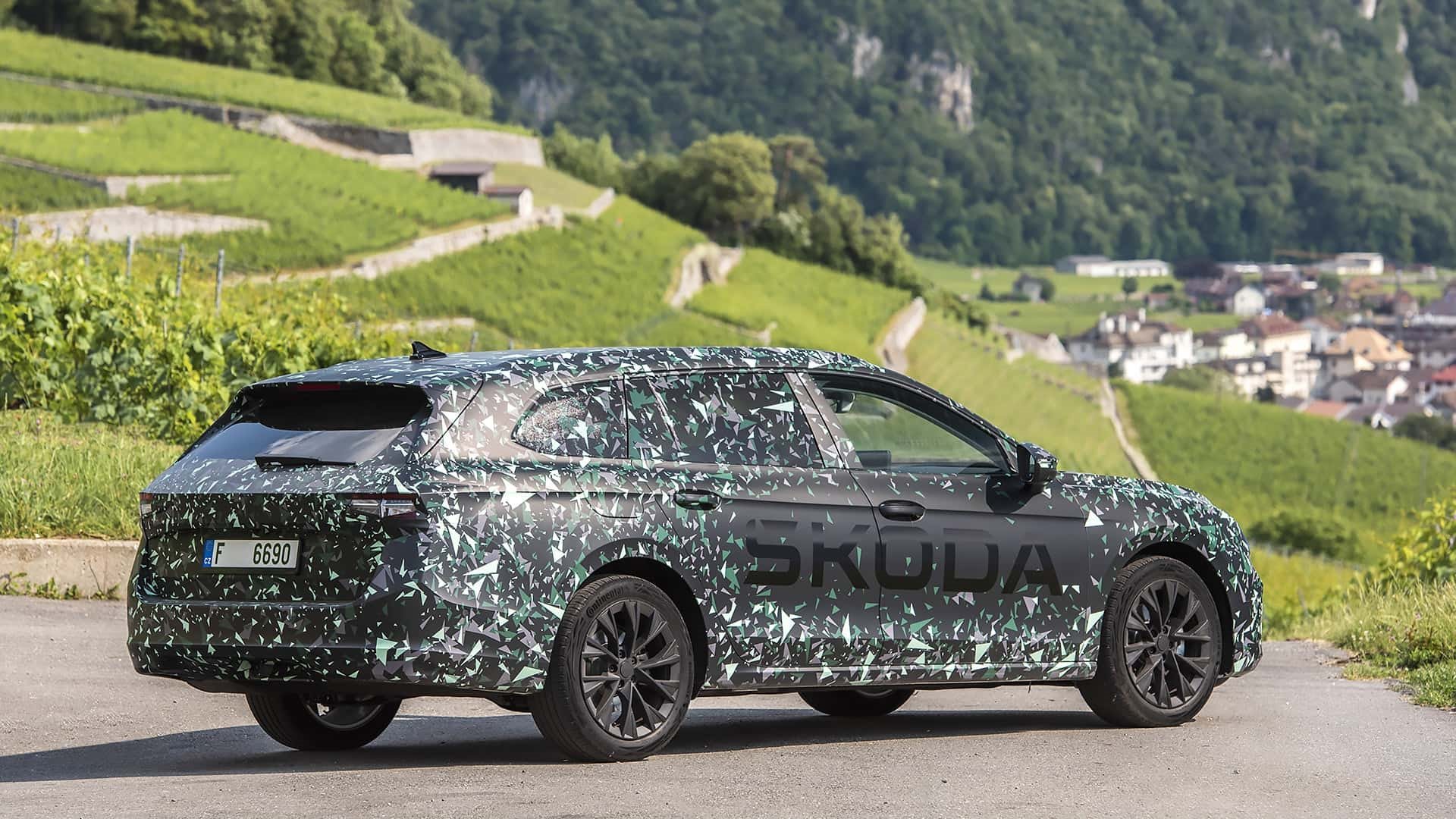 SKODA SUPERB 2024 SERÁ MAIOR E TERÁ ATÉ 260 CV, foto 20