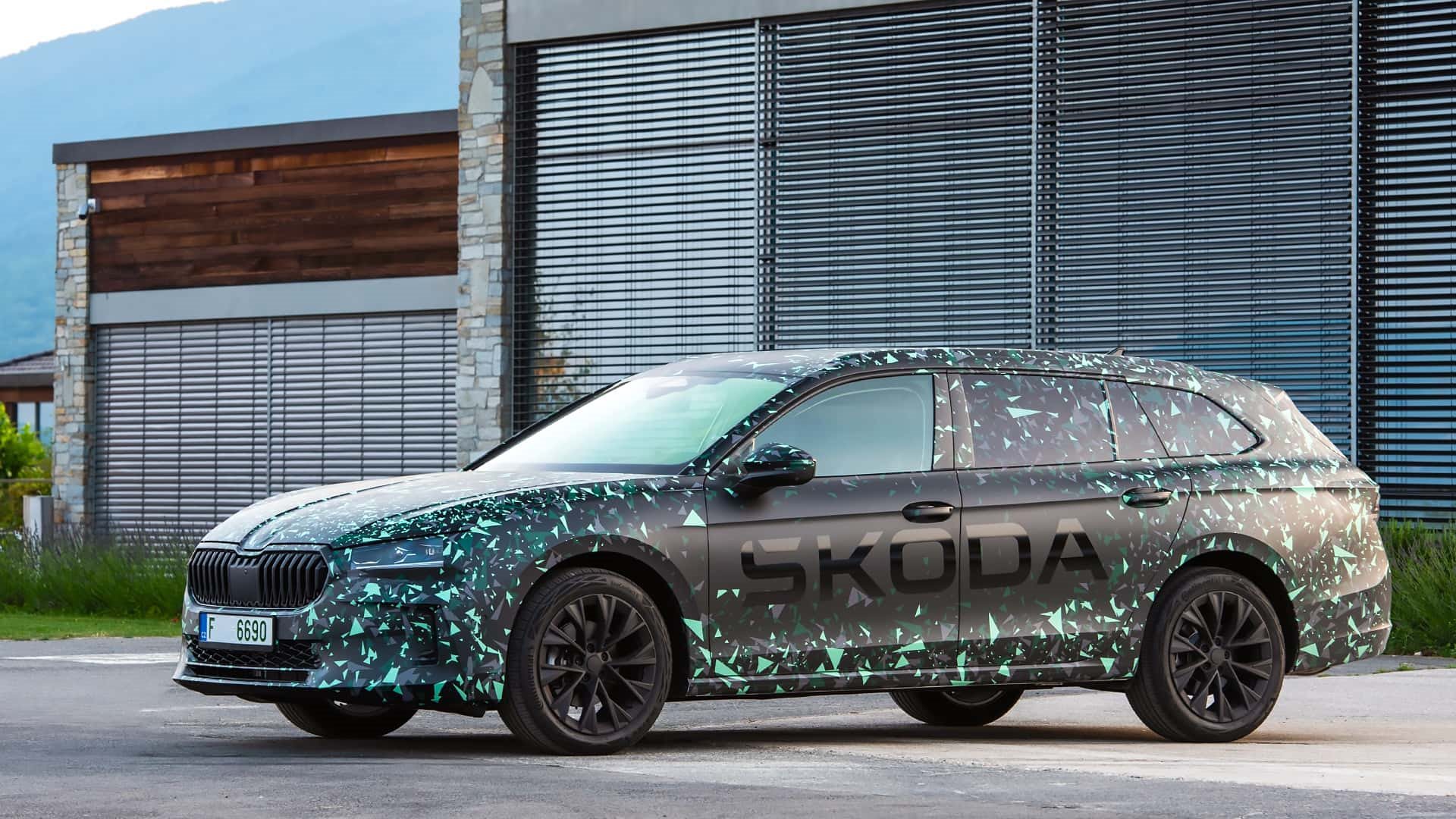 SKODA SUPERB 2024 SERÁ MAIOR E TERÁ ATÉ 260 CV, foto 25