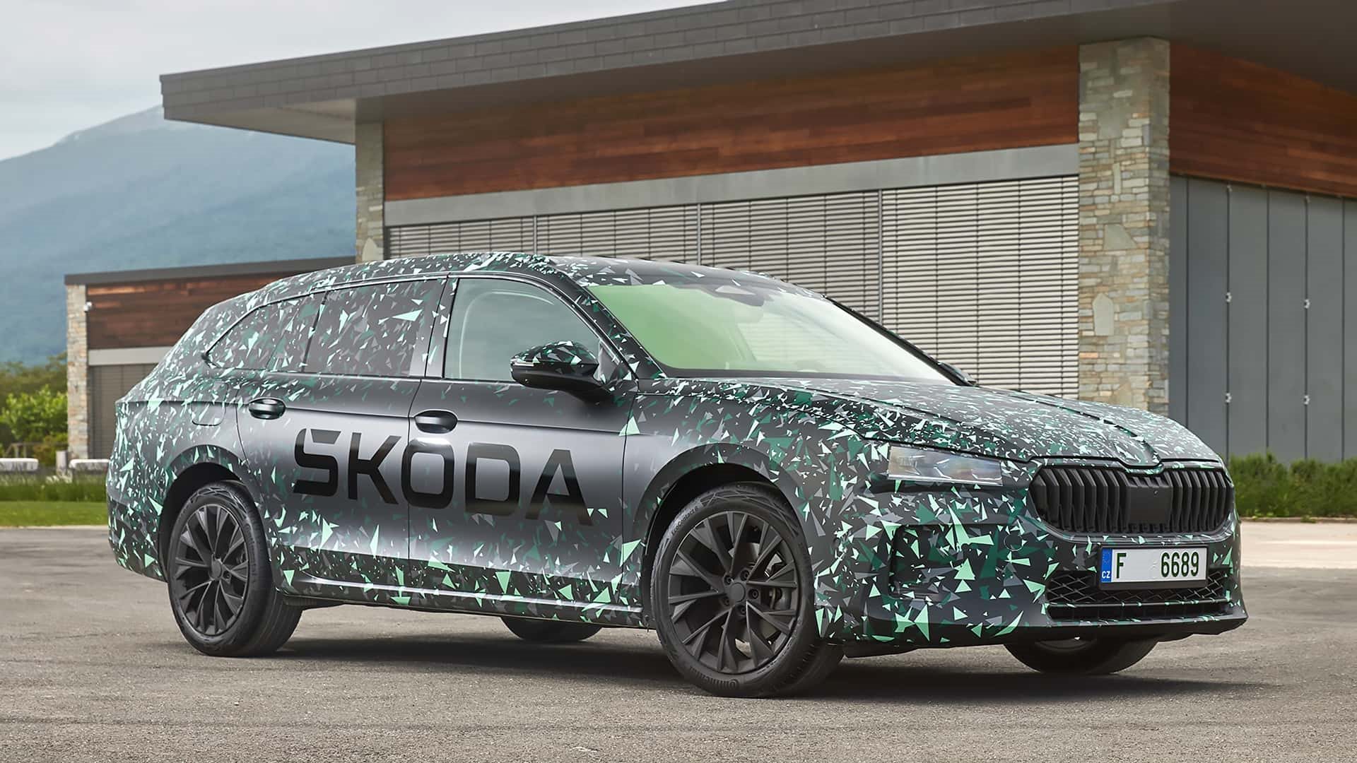 SKODA SUPERB 2024 SERÁ MAIOR E TERÁ ATÉ 260 CV, foto 28