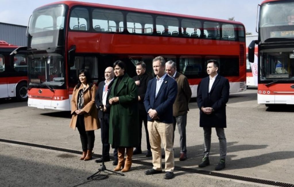 PRIMEIROS ÔNIBUS ELÉTRICOS DE DOIS ANDARES DA BYD CHEGAM AO CHILE, OS ÚNICOS NO CONTINENTE, foto 2
