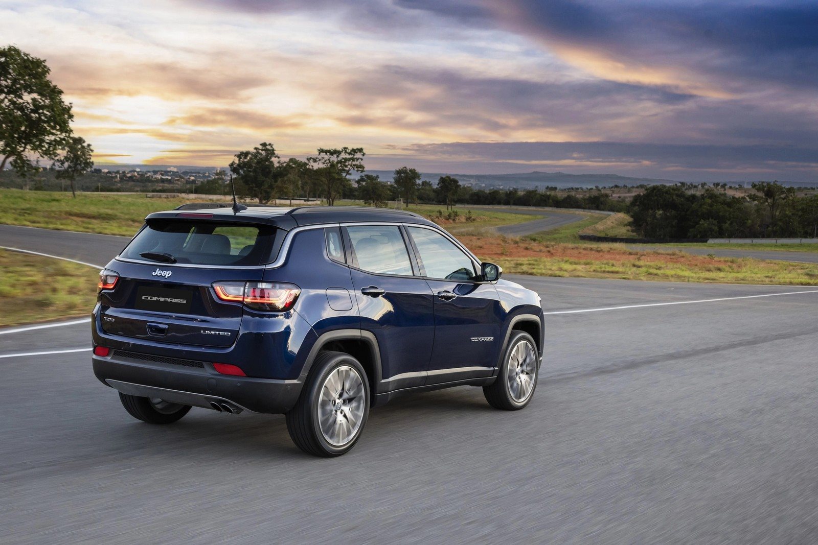 JEEP COMPASS CONQUISTA MARCA DE 450 MIL UNIDADES PRODUZIDAS NO NORDESTE, foto 2