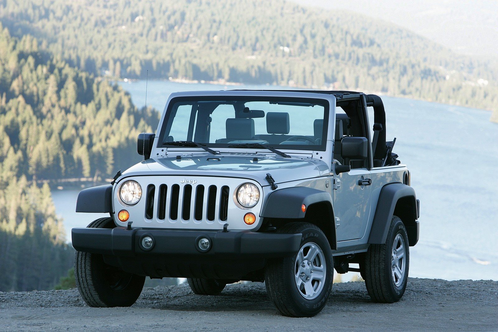 JEEP CONQUISTA A MARCA DE CINCO MILHÕES DE UNIDADES VENDIDAS DO JEEP WRANGLER NO MUNDO, foto 3