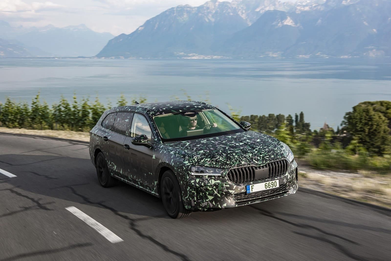 SKODA SUPERB 2024: NOVOS DETALHES E IMAGENS, foto 6