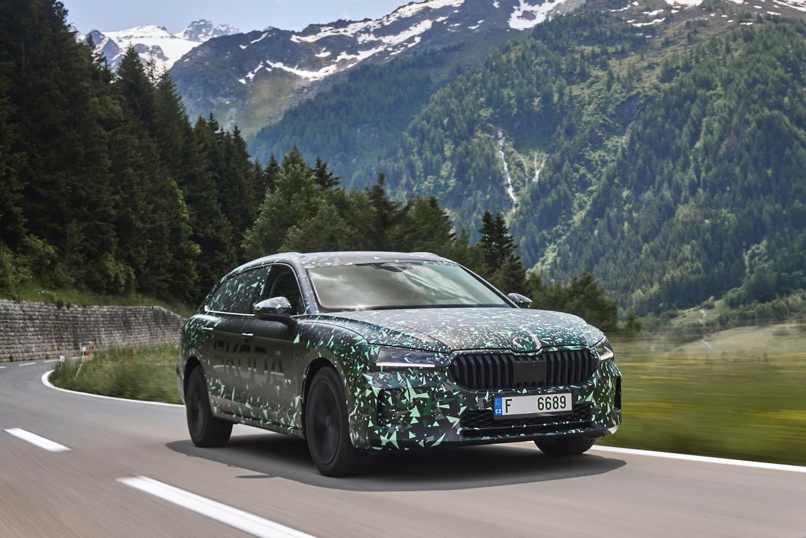 SKODA SUPERB 2024: NOVOS DETALHES E IMAGENS, foto 9
