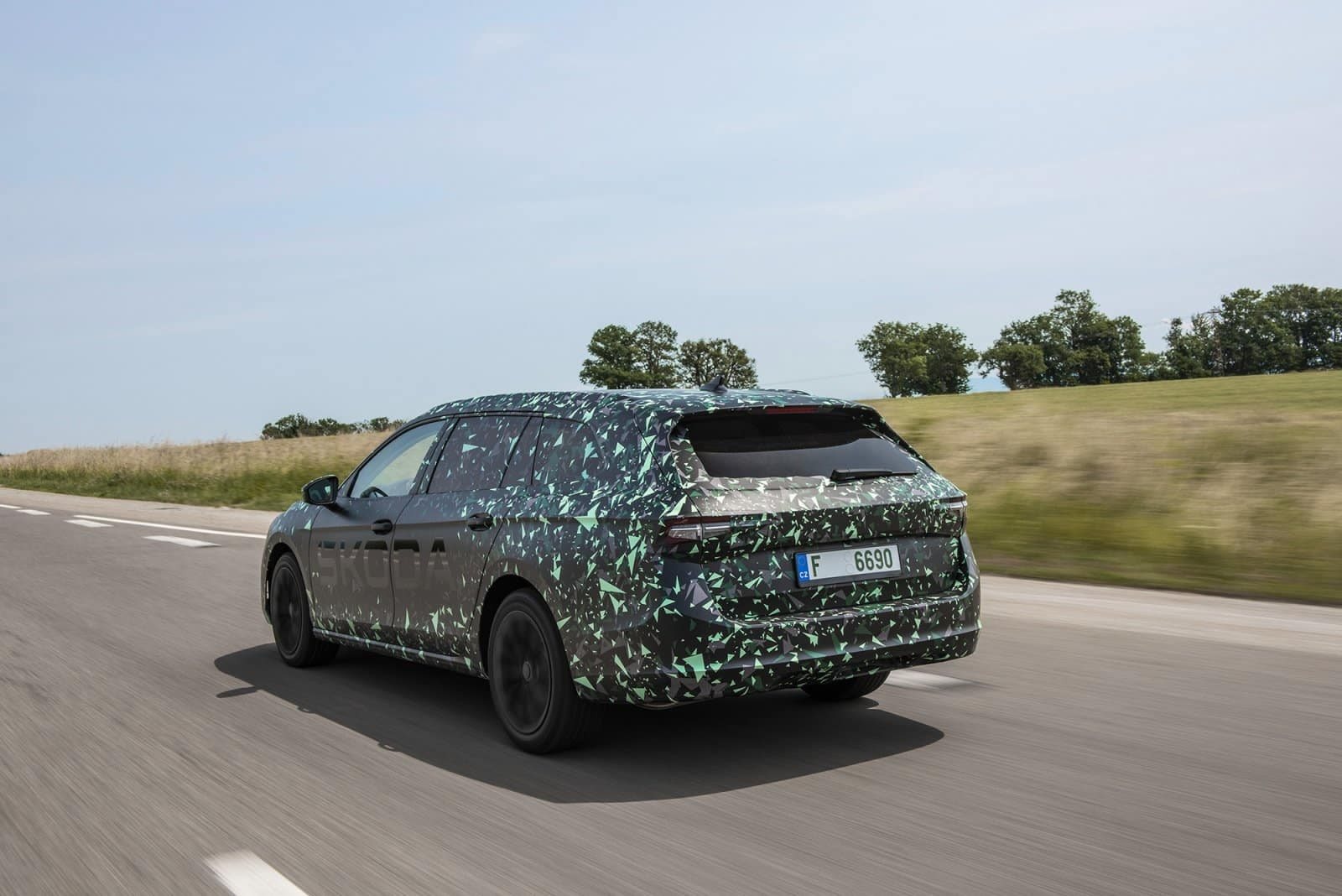 SKODA SUPERB 2024: NOVOS DETALHES E IMAGENS, foto 14