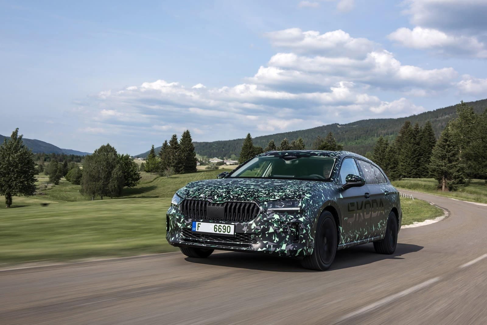SKODA SUPERB 2024: NOVOS DETALHES E IMAGENS, foto 16