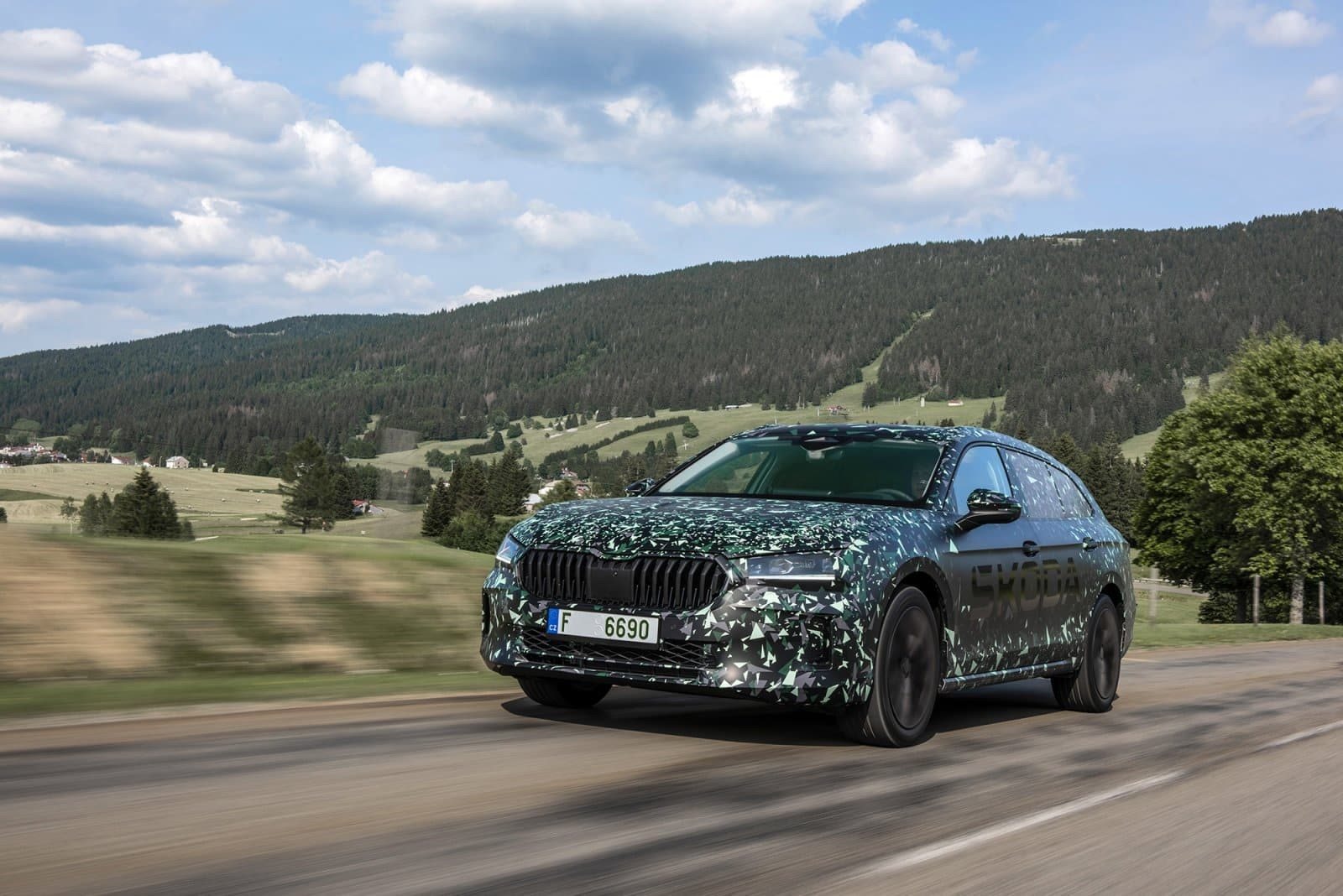 SKODA SUPERB 2024: NOVOS DETALHES E IMAGENS, foto 17